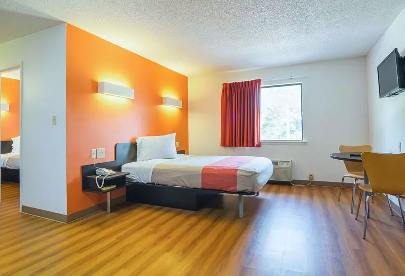 Motel 6 Jonesboro, Ga