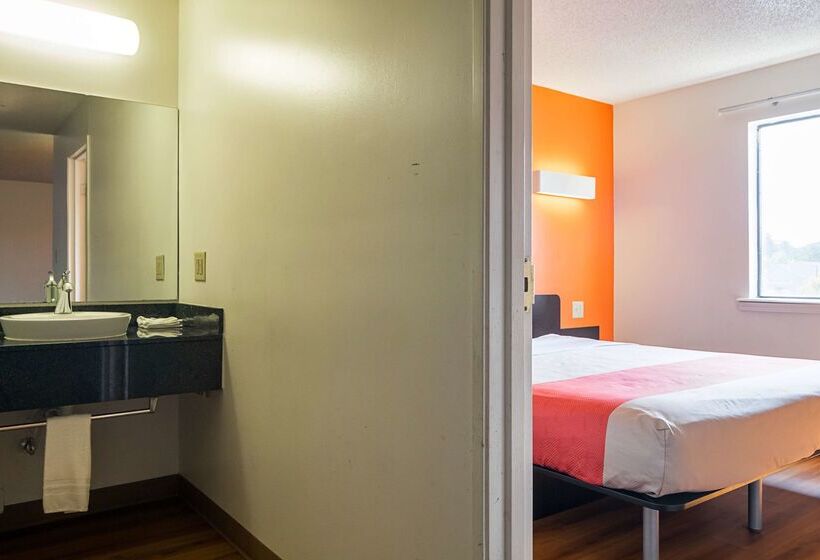 Motel 6 Jonesboro, Ga