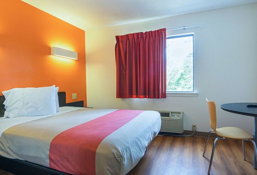 Motel 6 Jonesboro, Ga