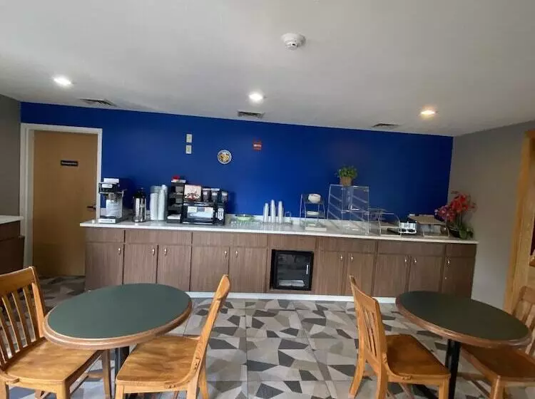 فندق على الطريق Coos Motor Inn