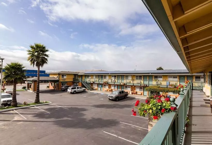 汽车旅馆  Sand Castle Inn