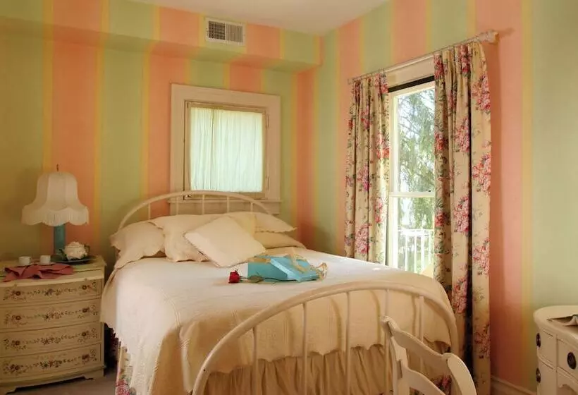 Spencer Hotel & Spa Chautauqua