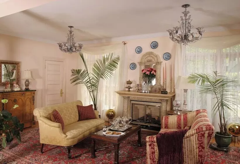 Spencer Hotel & Spa Chautauqua