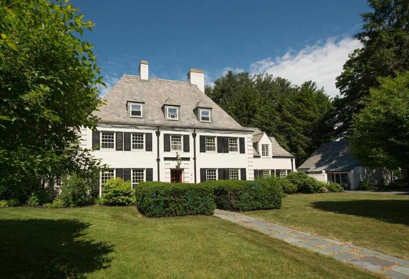 ベッドアンドブレックファースト Inn On Putney Road