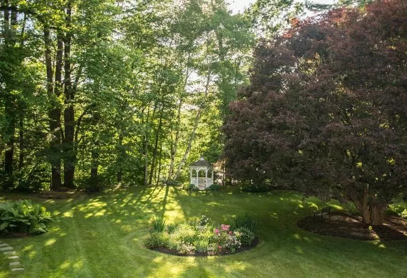 Bed and Breakfast Inn On Putney Road