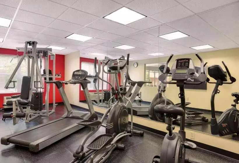 Country Inn & Suites By Radisson, Chester, Va