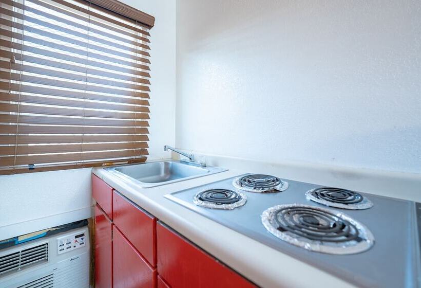 בית מלון כפרי Budget Inn Madras