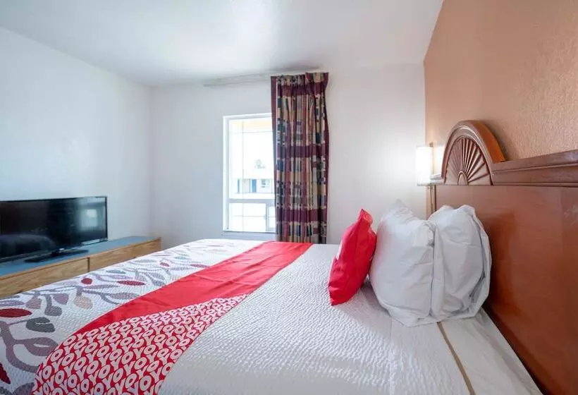 בית מלון כפרי Budget Inn Madras