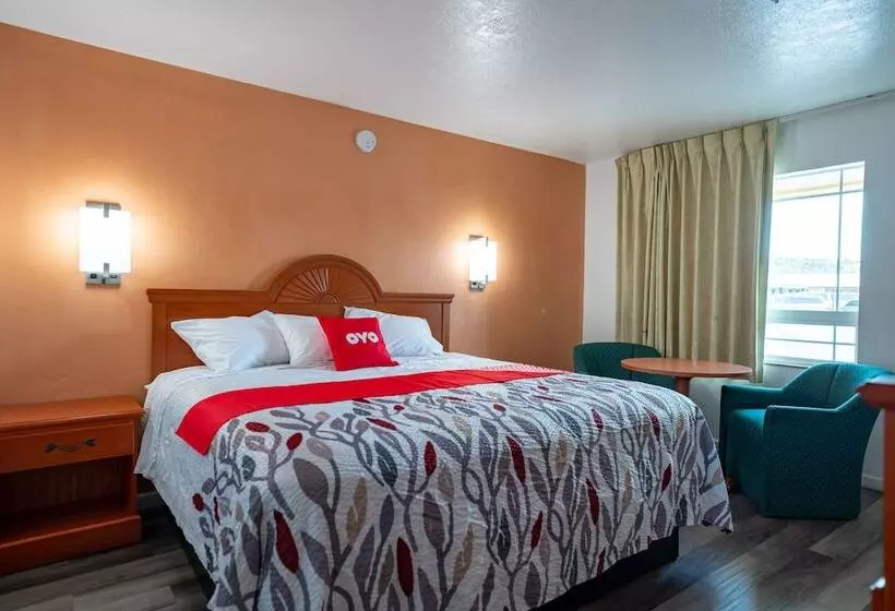 בית מלון כפרי Budget Inn Madras