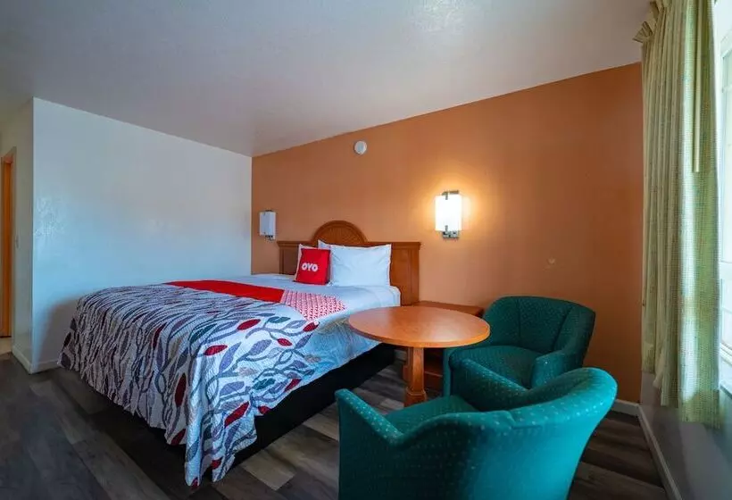 בית מלון כפרי Budget Inn Madras