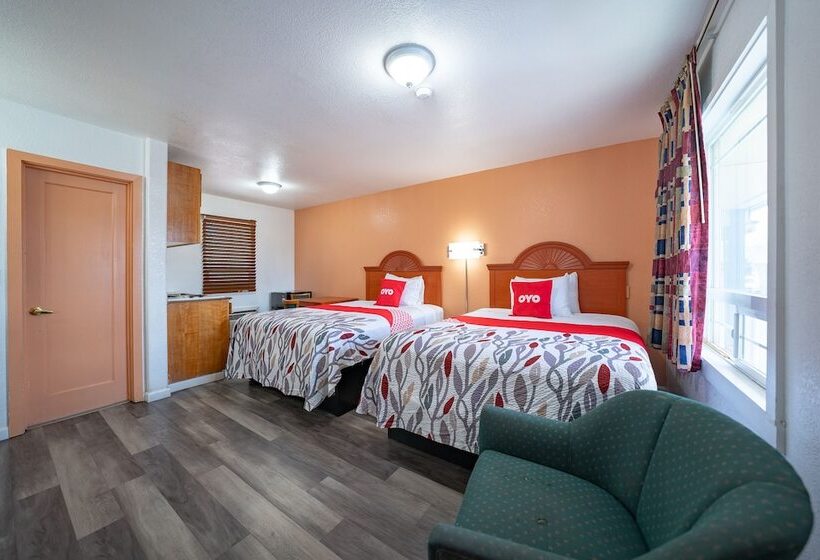 בית מלון כפרי Budget Inn Madras