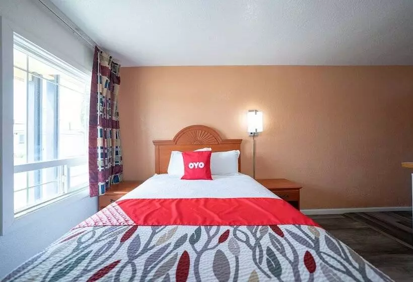 בית מלון כפרי Budget Inn Madras