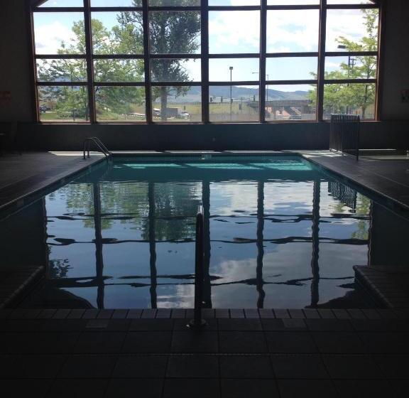 בית מלון כפרי C'mon Inn Missoula