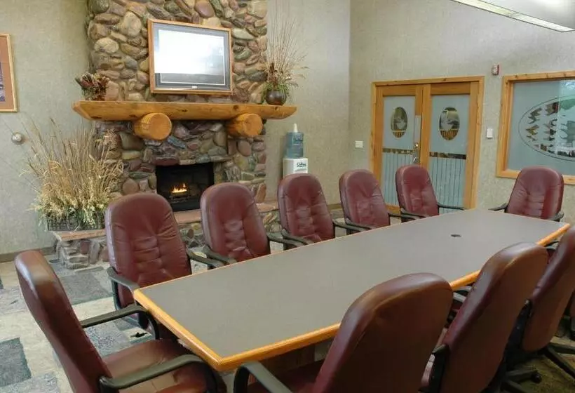 Отель C'mon Inn Missoula