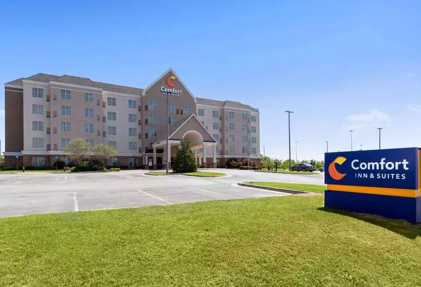 ホテル Comfort Inn & Suites