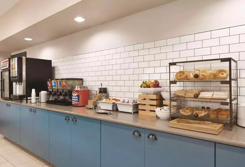 فندق Country Inn & Suites By Radisson, Washington, D.c. East Capitol Heights, Md