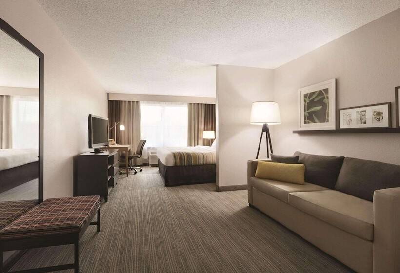 Отель Country Inn & Suites By Radisson, Washington, D.c. East  Capitol Heights, Md