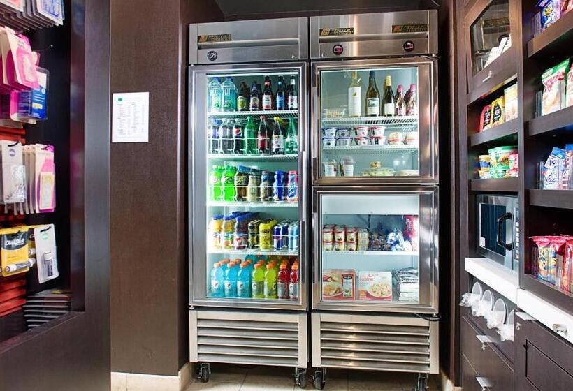 ホテル Courtyard By Marriott Paso Robles