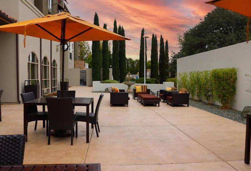 ホテル Courtyard By Marriott Paso Robles