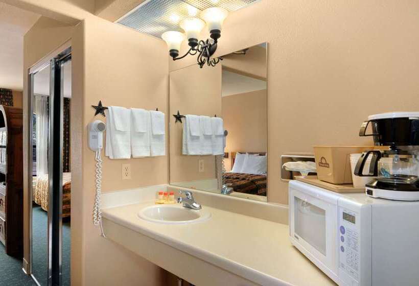 فندق Days Inn & Suites By Wyndham Llano