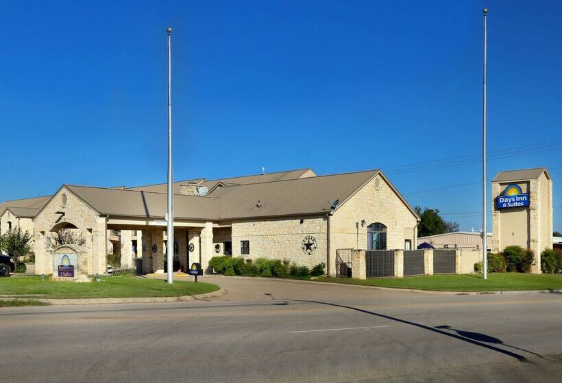 فندق Days Inn & Suites By Wyndham Llano