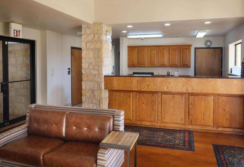 فندق Days Inn & Suites By Wyndham Llano