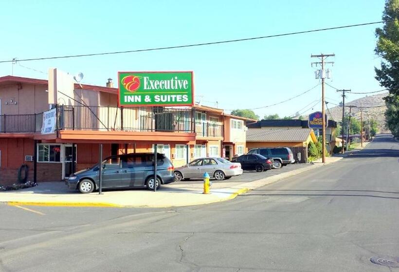 호텔 Executive Inn & Suites