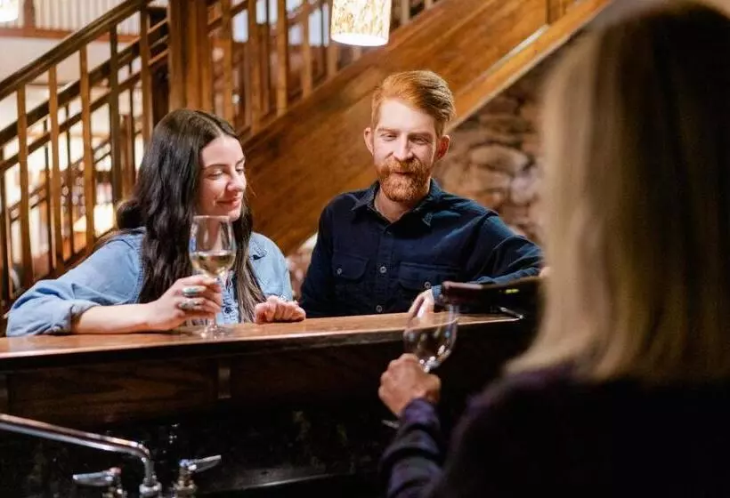 בית מלון כפרי Fivepine Lodge