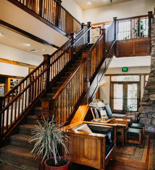 酒店 Fivepine Lodge