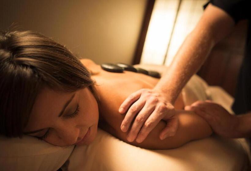 酒店 Fivepine Lodge