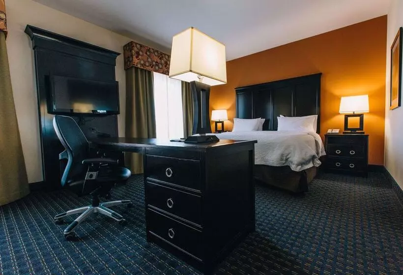 Отель Hampton Inn & Suites Effingham