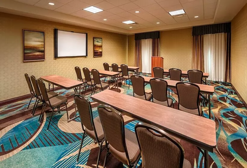 Holiday Inn Express Hotel & Suites Red Bluff South Redding By Ihg