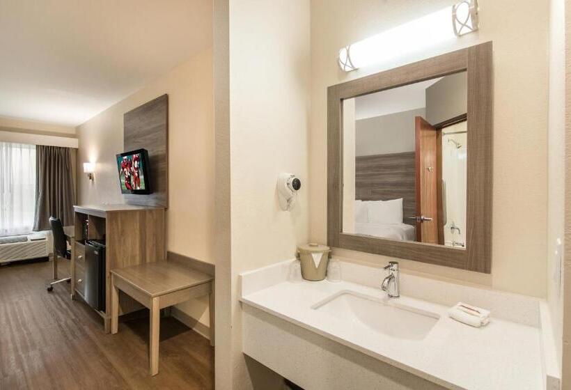 Отель Red Roof Inn Panama City