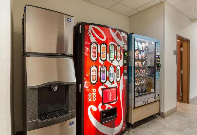 Отель Red Roof Inn Panama City