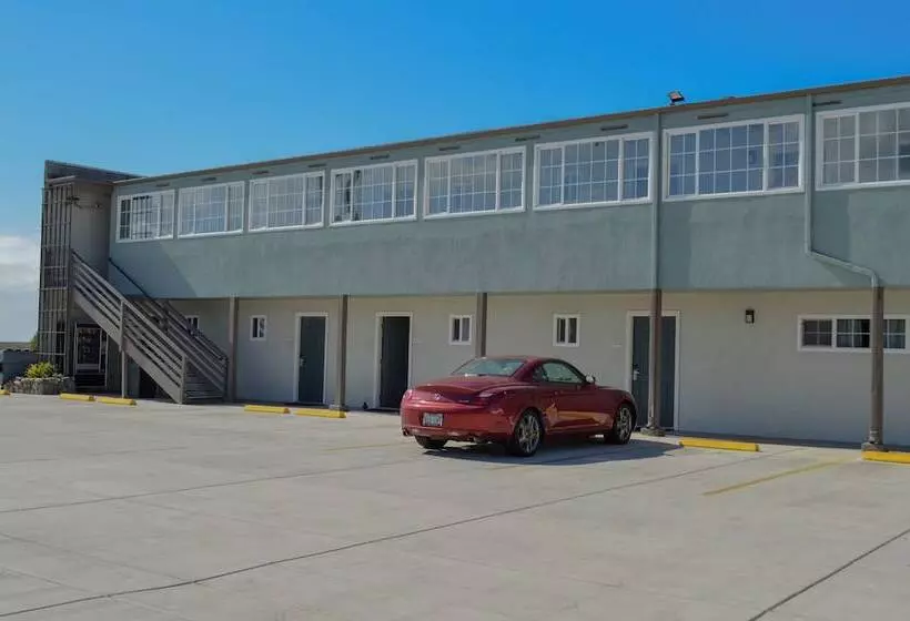 ホテル Sea Breeze Inn San Simeon