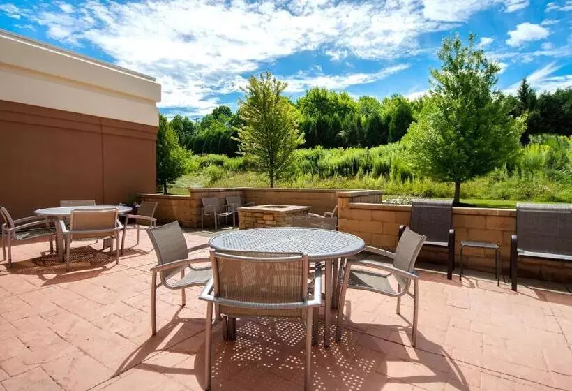 호텔 Springhill Suites Erie