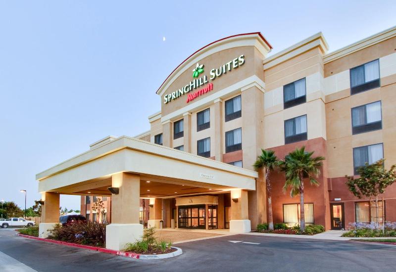 هتل Springhill Suites Fresno