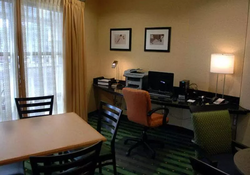 ホテル Springhill Suites By Marriott Wheeling Triadelphia Area