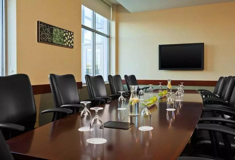 فندق The Westin Chicago Lombard