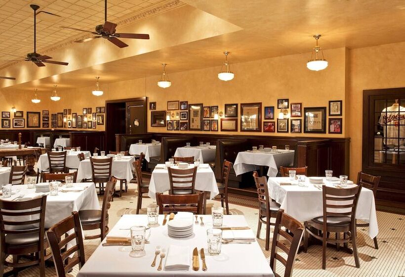 בית מלון כפרי The Westin Chicago Lombard