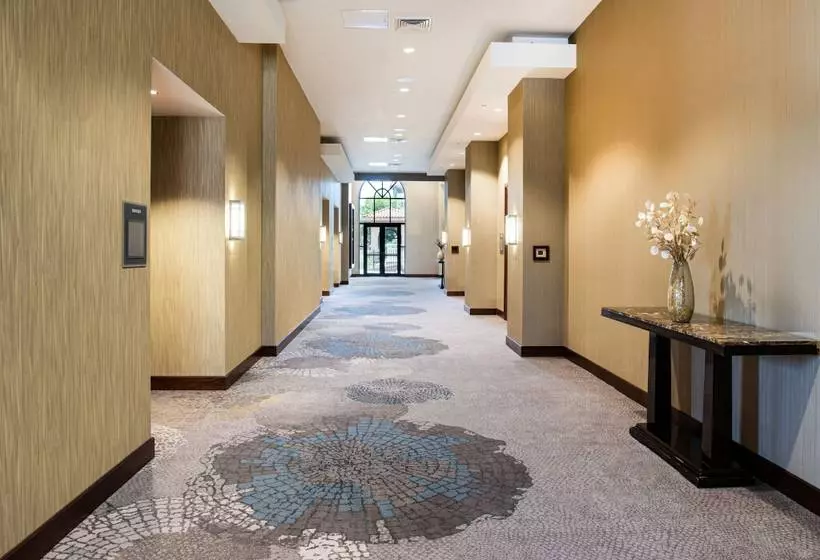 בית מלון כפרי The Westin Huntsville