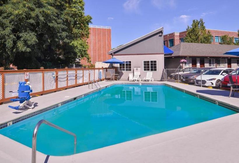 Hotel Travelodge By Wyndham Eugene Downtown/university Of Oregon