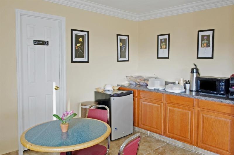 Мотель Americas Best Value Inn Gainesville, Tx