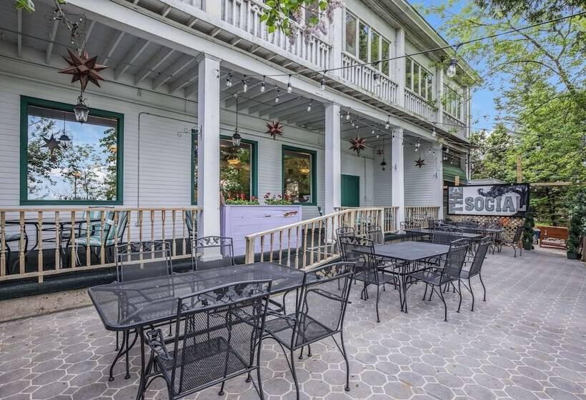 渡假胜地 The Shore Club Wisconsin, Ascend Hotel Collection