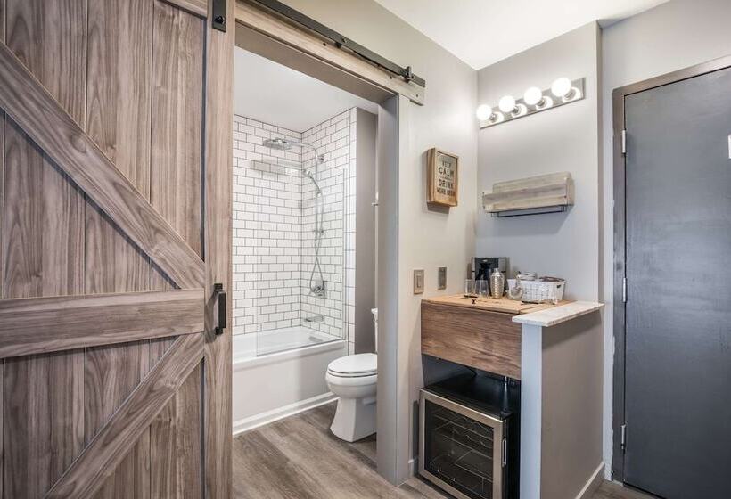 渡假胜地 The Shore Club Wisconsin, Ascend Hotel Collection