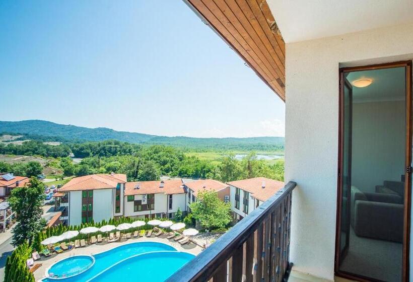 ホテル Arkutino Family Resort