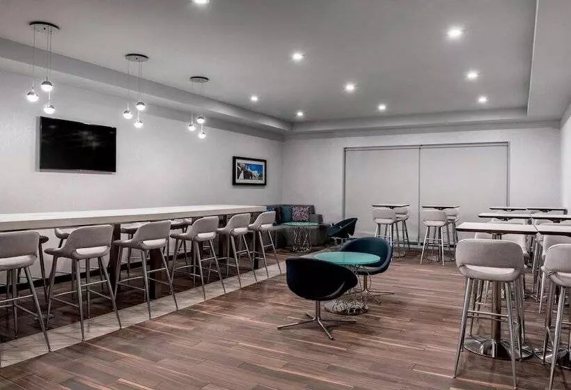 ホテル Fairfield Inn & Suites By Marriott Winnipeg