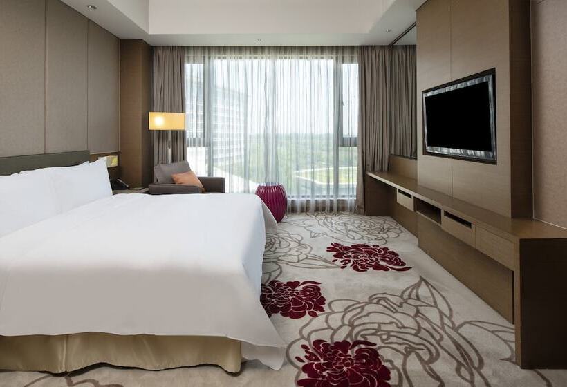 Отель Holiday Inn Nanyang By Ihg