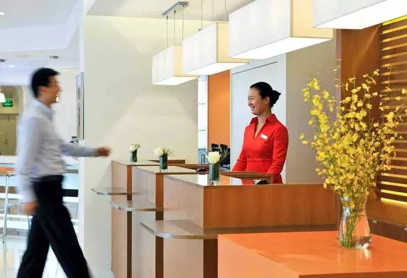Hotel Ibis Shanghai Jinshajiang Road
