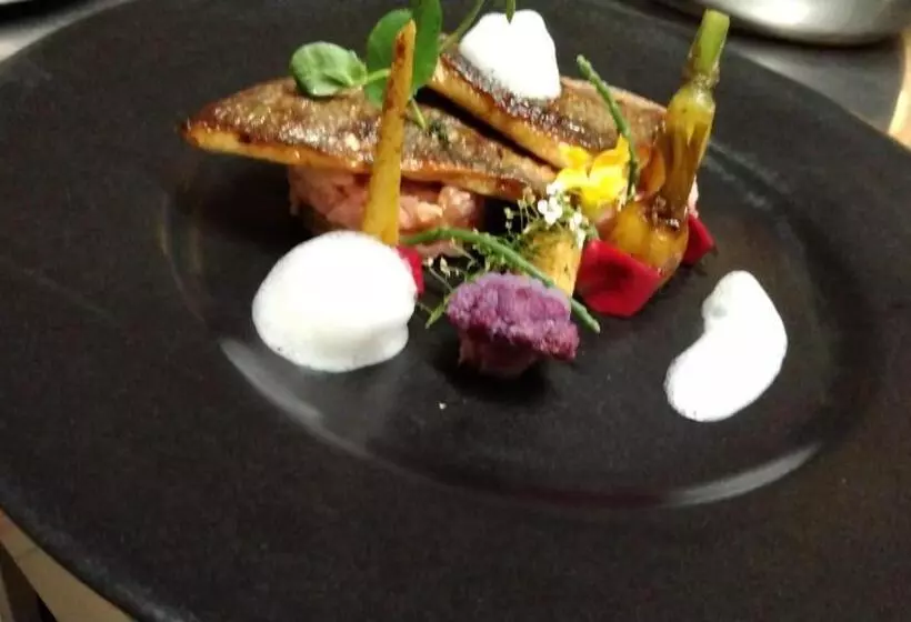 هتل Kyriad Prestige Mulhouse Basel